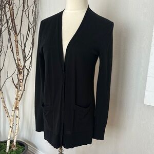 Classic Banana Republic Black Merino wool Women's Cardigan Sweater